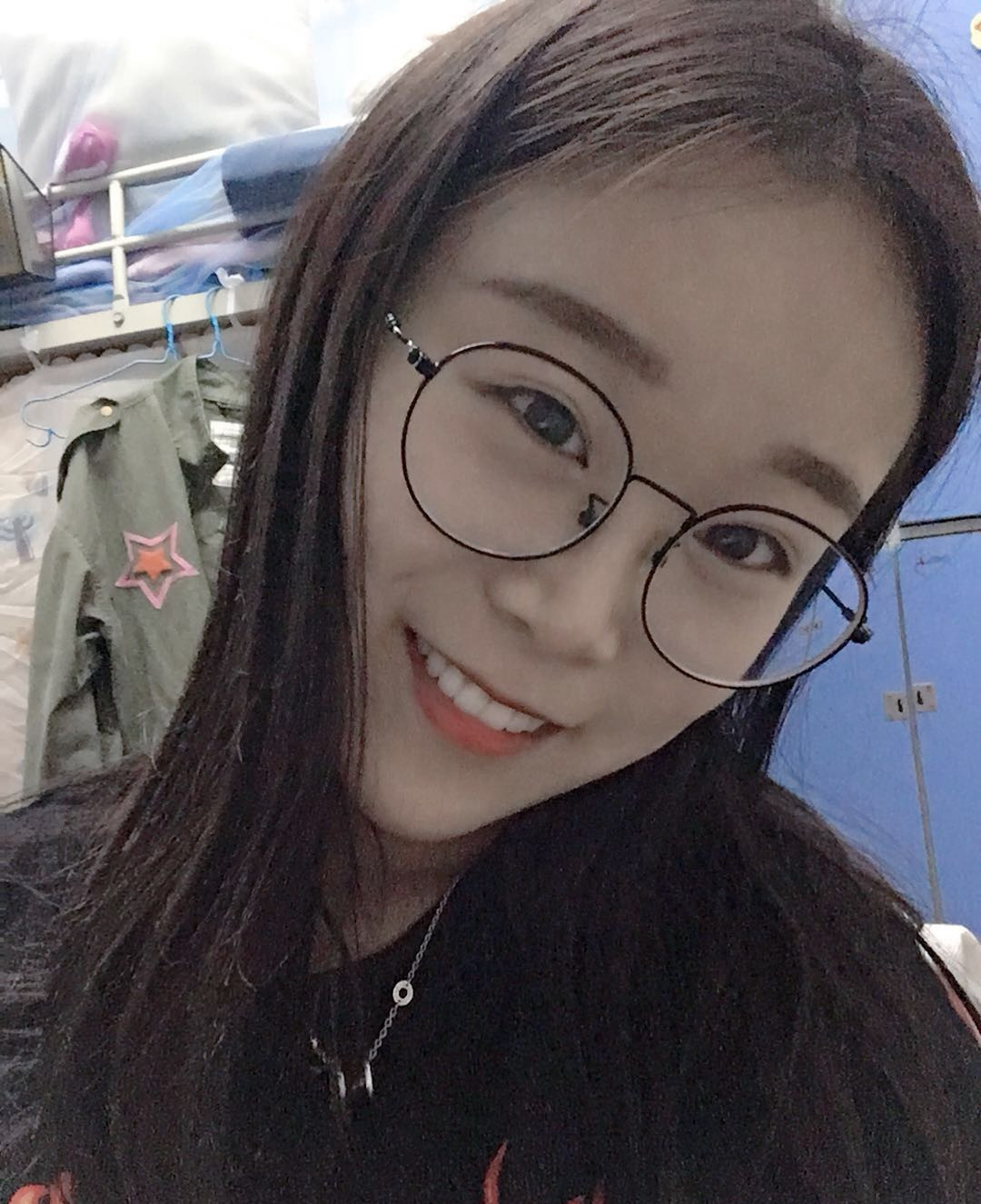 去眼袋手术
