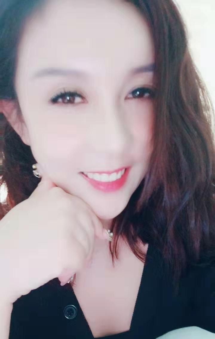 去眼袋手术