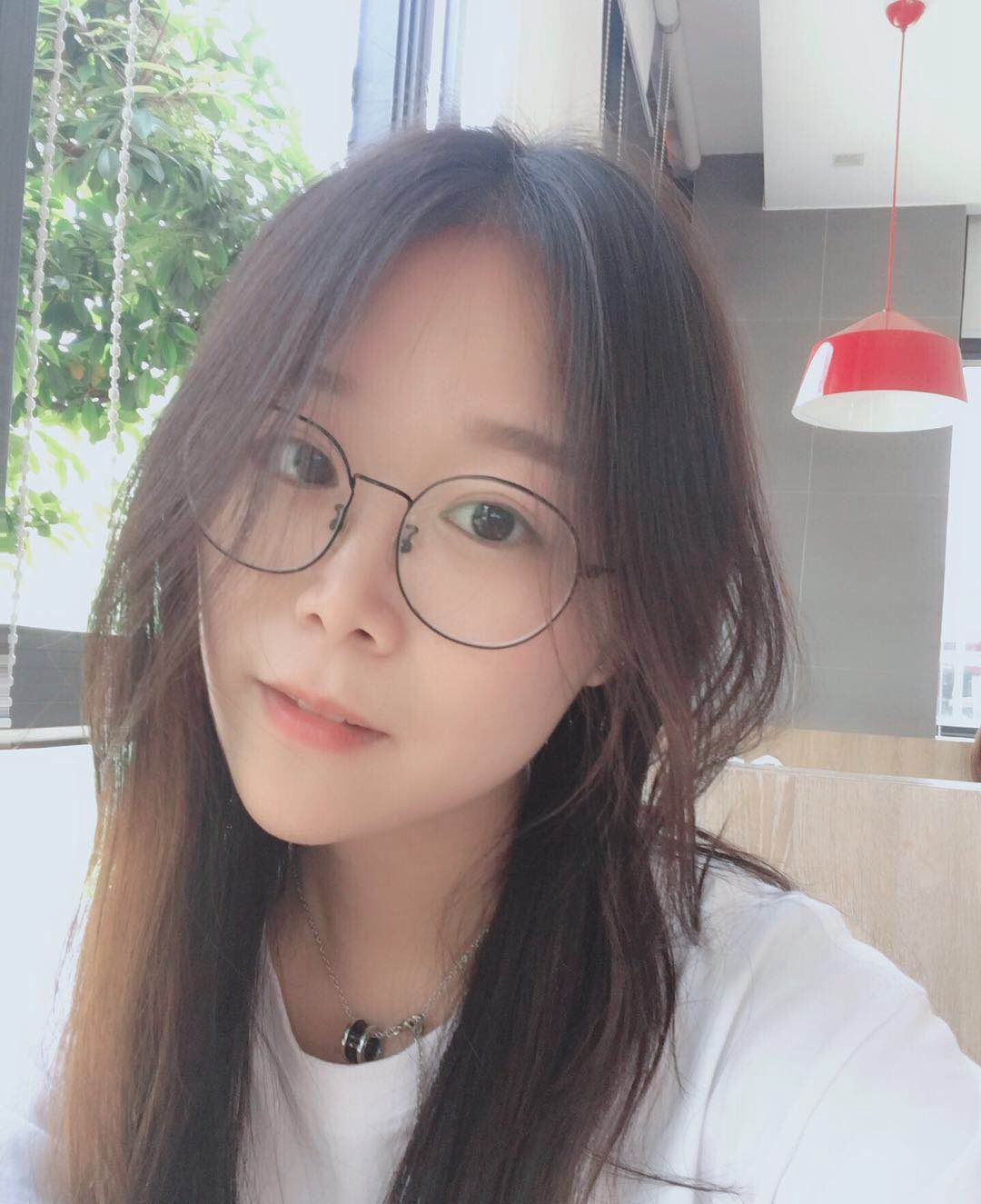 去眼袋手术