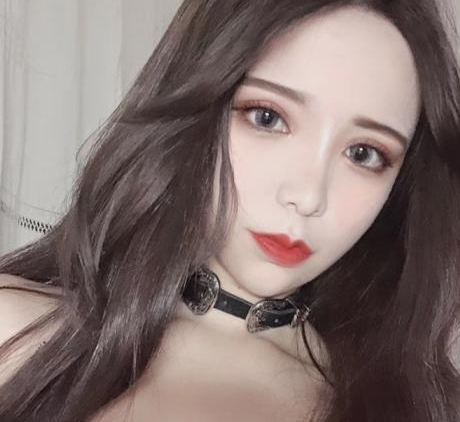 去眼袋手术