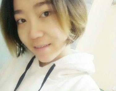 去眼袋手术