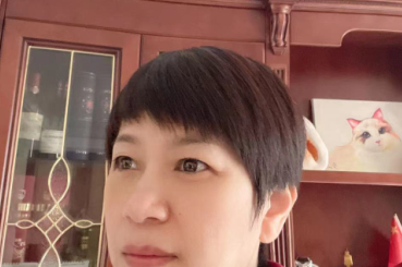 去眼袋手术