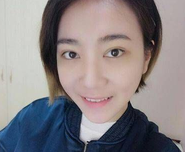 去眼袋手术