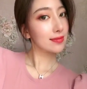 去眼袋手术
