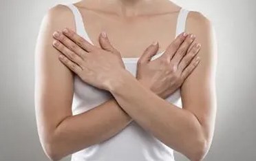 自体脂肪丰胸