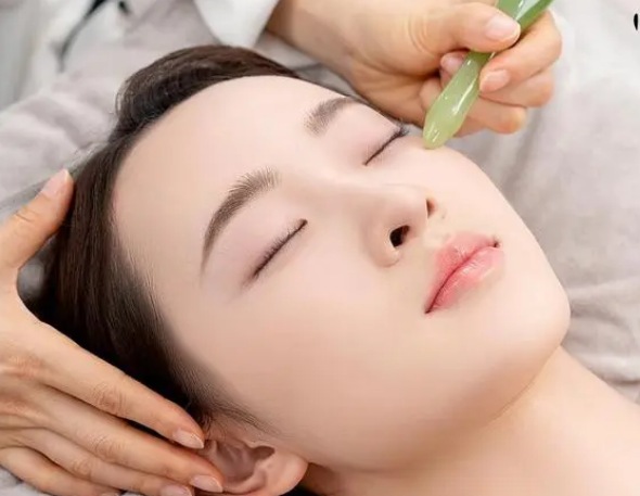 肌肤
