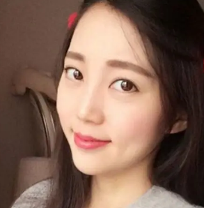 去眼袋手术