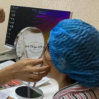 去眼袋手术