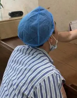 去眼袋手术