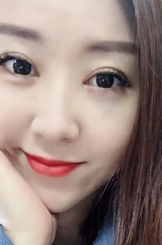 去眼袋手术