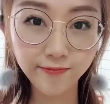 去眼袋手术