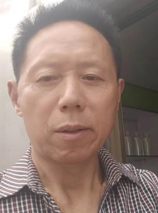 去眼袋手术