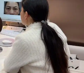 去眼袋手术