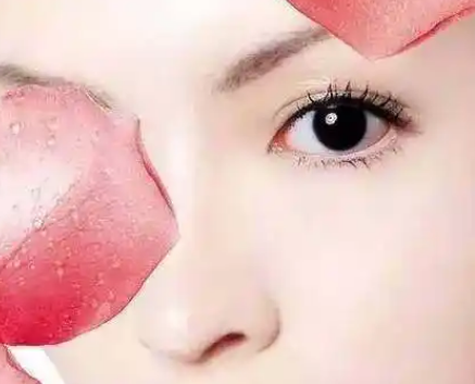 去眼袋手术