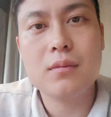 去眼袋手术