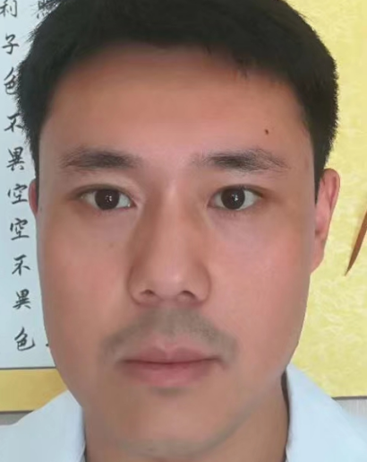 去眼袋手术